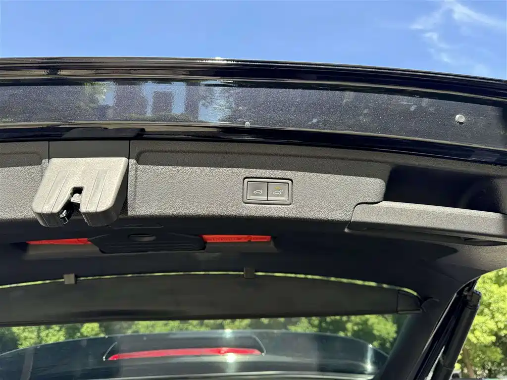 Touareg 2021 3.0 TSI Rishang Edition Classic Sport Package