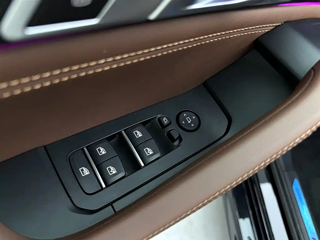BMW X6 2023 xDrive40i M Sport Package