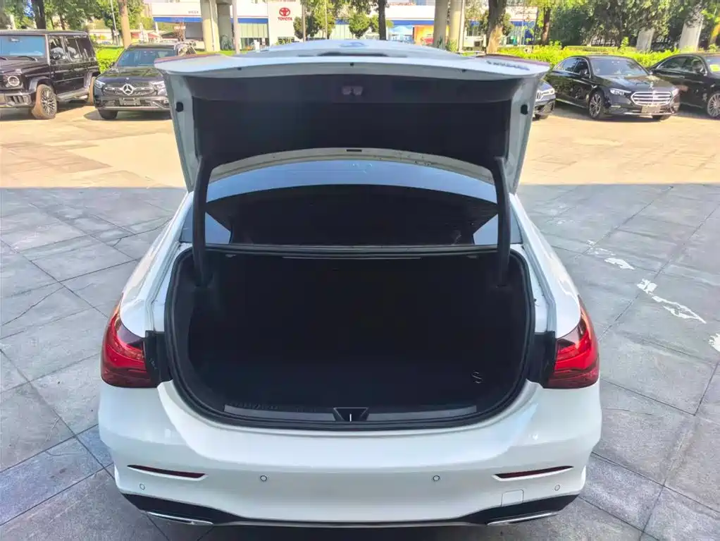 Mercedes-Benz A-Class 2023 A 200 L Fashion Edition