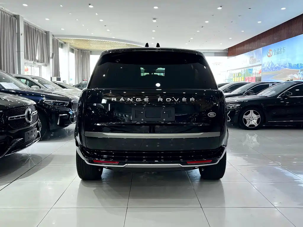 Range Rover 2024 Edition 3.0 L6 400PS Grand Extended 7-seater