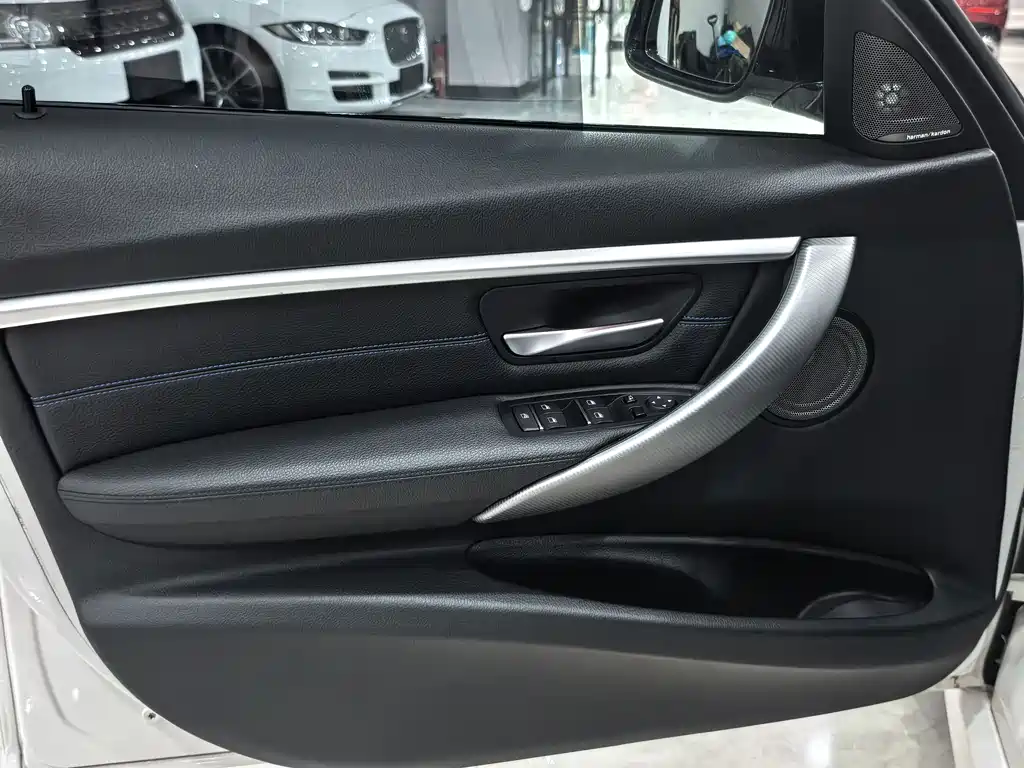 BMW 3 Series 2018 330i M Sport Nightshade Edition