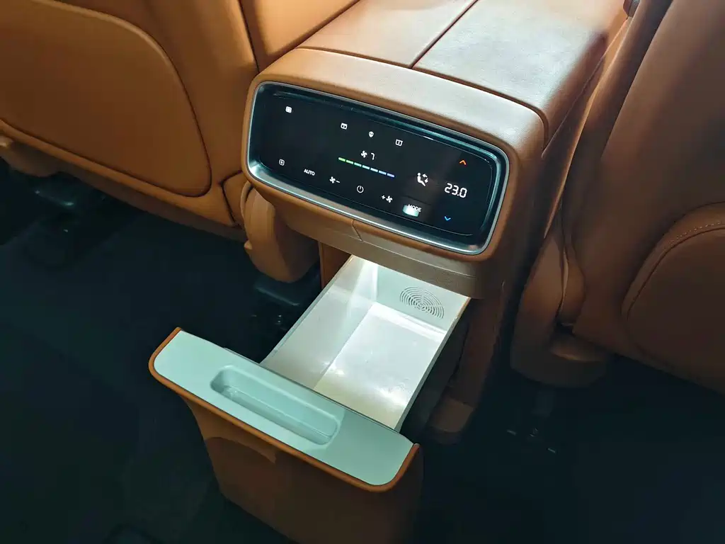Askun M9 2024 Edition Range-Extended Ultra Version 42kWh 6-Seat Version