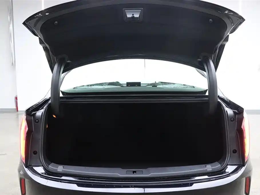 Hongqi E-QM5 2025 Edition 500km Rental Version