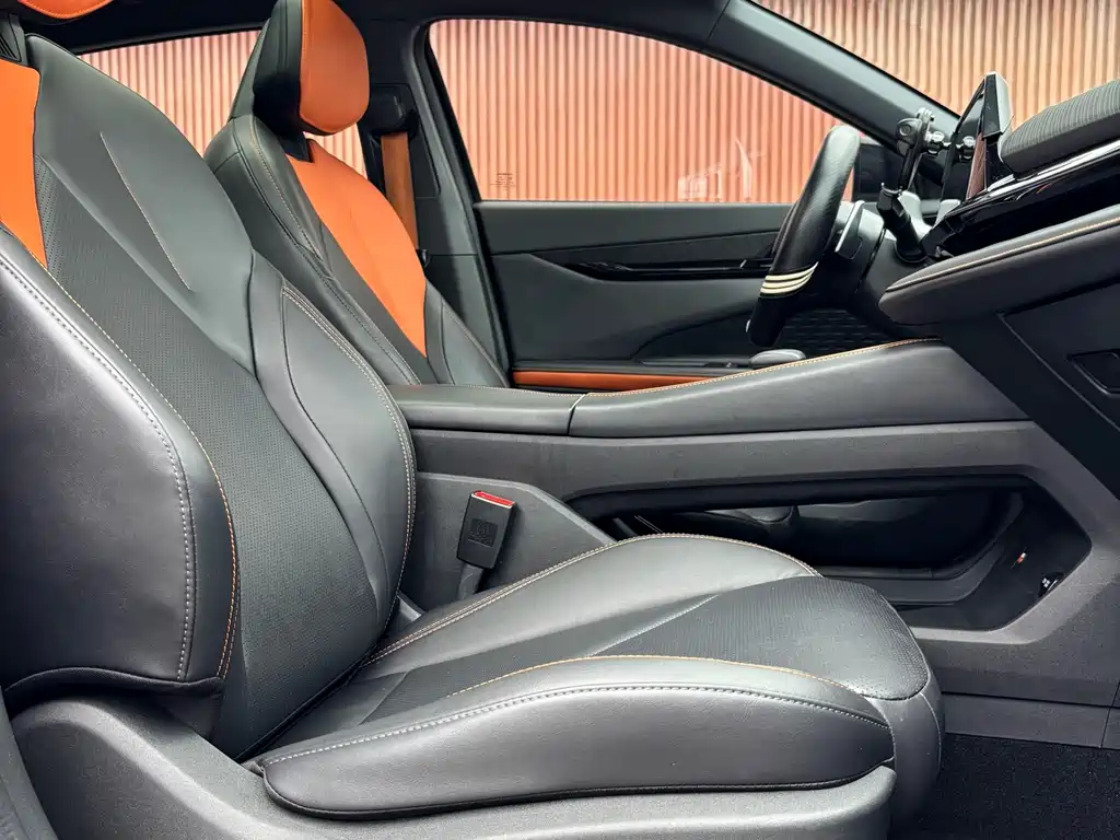 Changan UNI-V 2022 Model 1.5T Prestige Edition