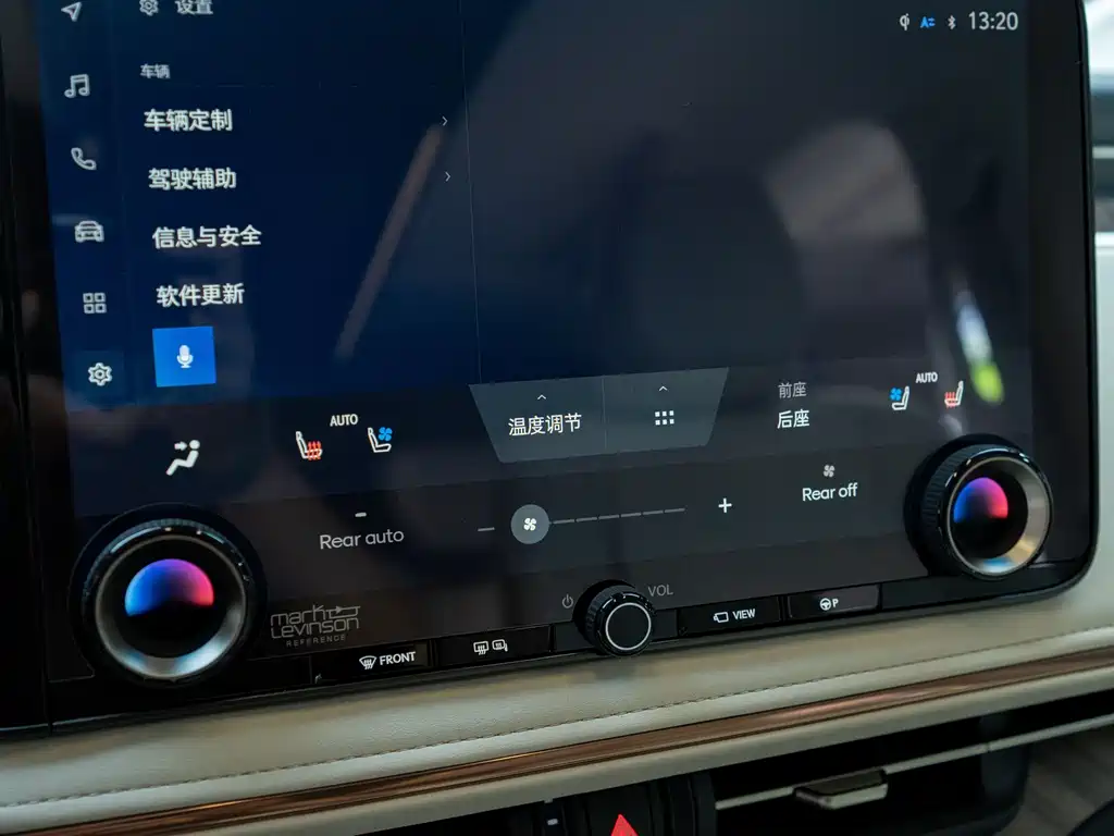Lexus LM 2023 350h 7-Seat Grandeur Edition