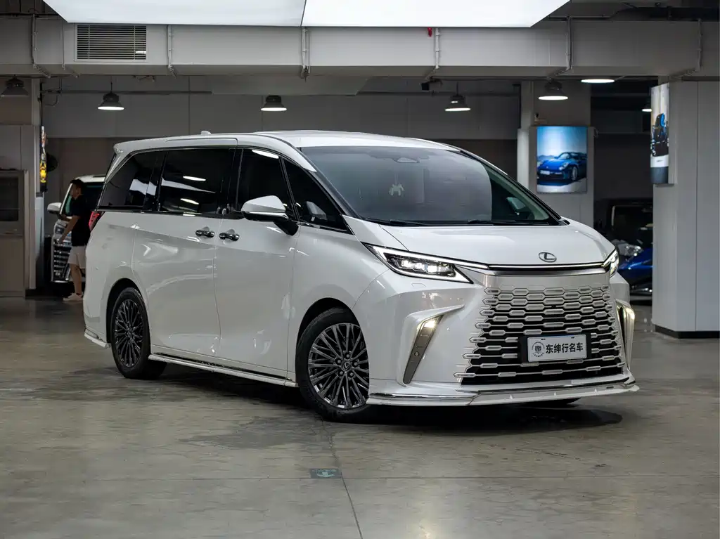 Lexus LM 2023 350h 7-Seat Grandeur Edition