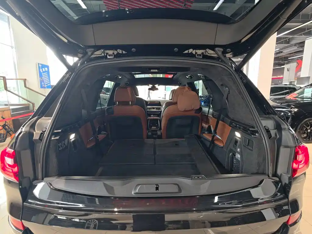 BMW X7 2022 xDrive40i Luxury Edition M Sport Package