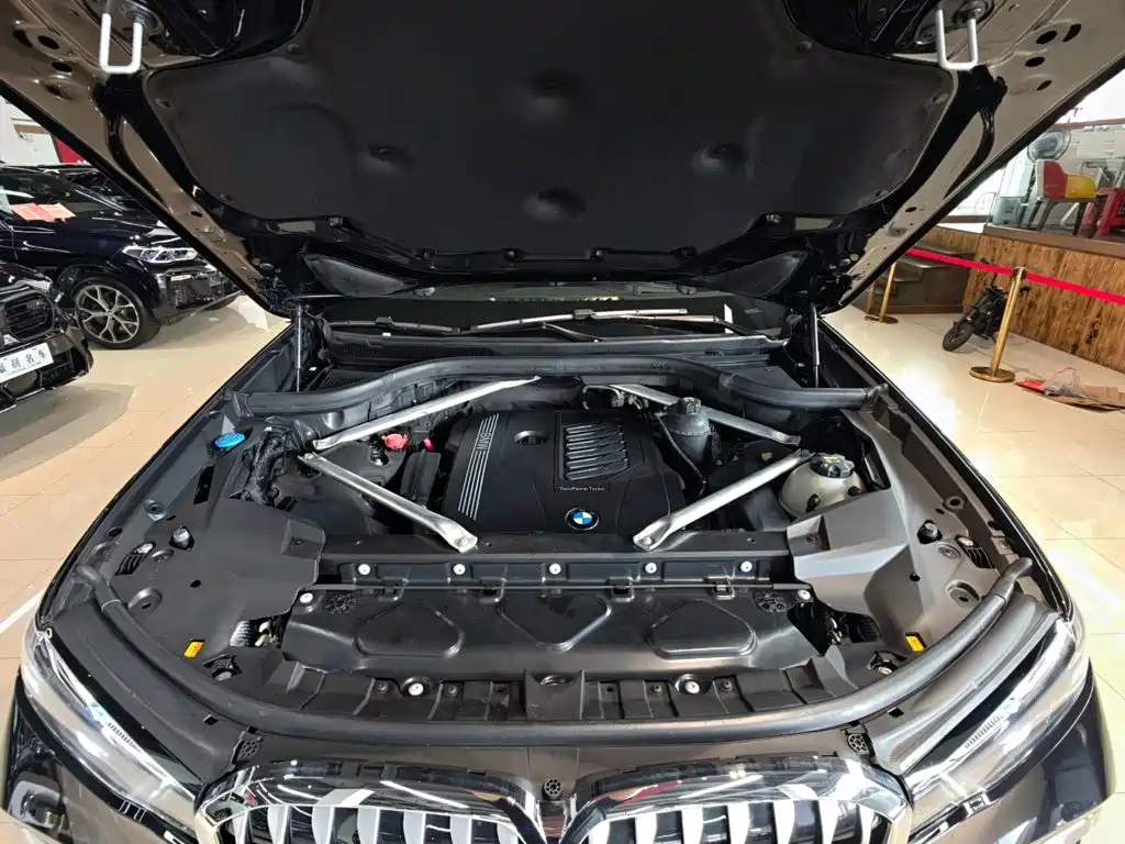 BMW X7 2022 xDrive40i Luxury Edition M Sport Package