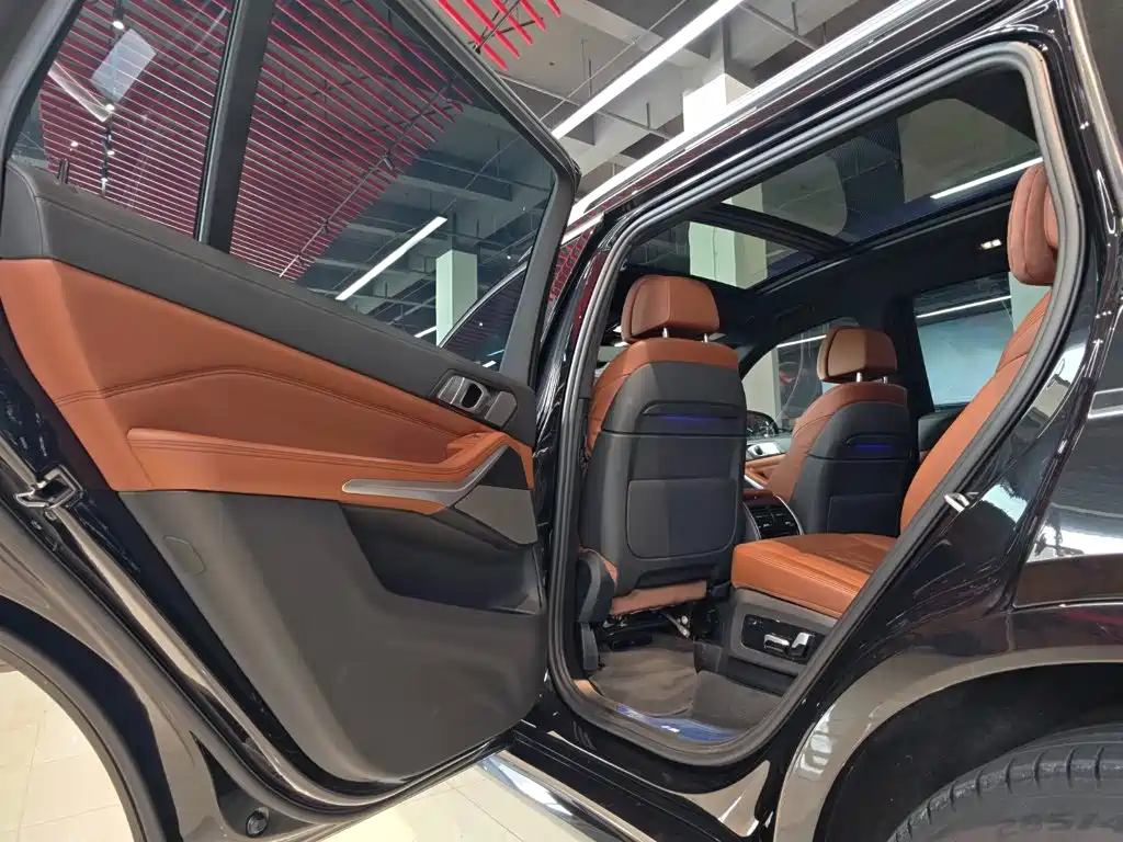 BMW X7 2022 xDrive40i Luxury Edition M Sport Package