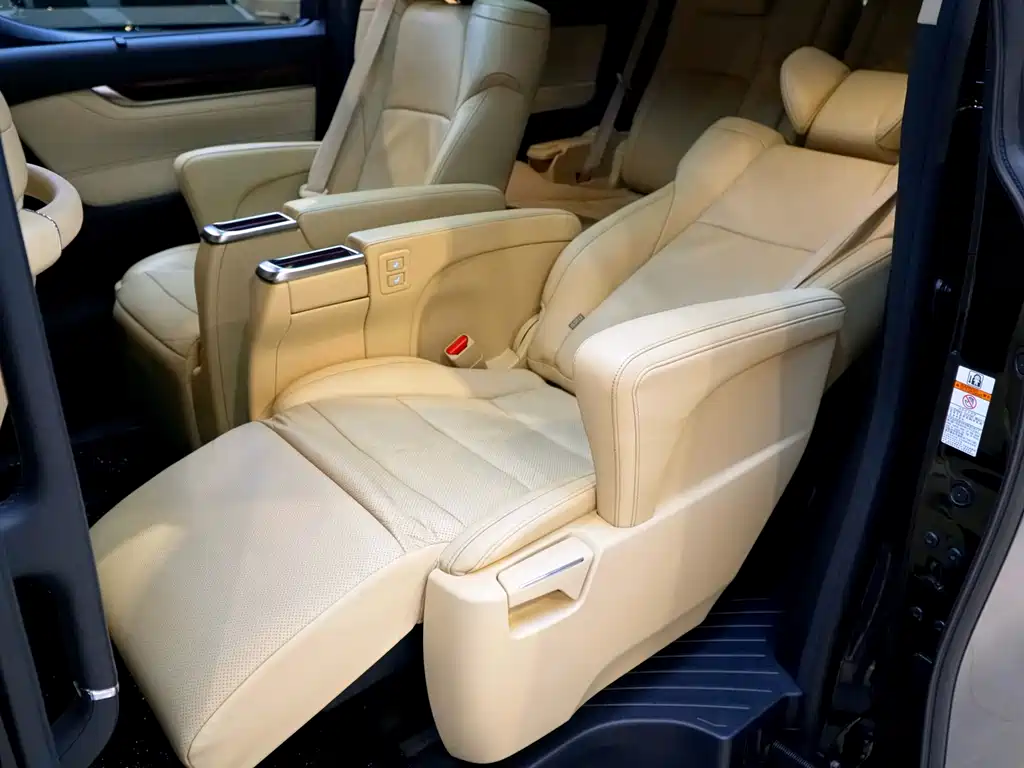 Alphard 2015 Luxury Edition