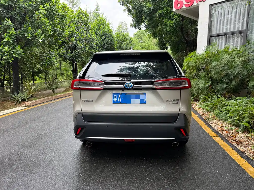 Velaranda 2022 model Hybrid 2.5L E-CVT two-wheel drive luxury edition