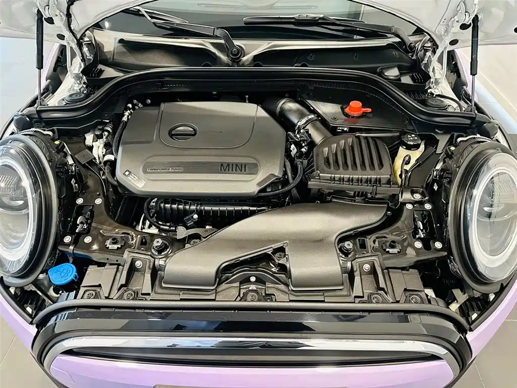 2023 MINI Cooper Artist 5-Door Edition
