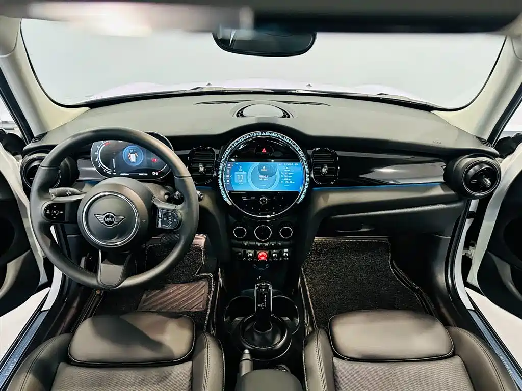 2023 MINI Cooper Artist 5-Door Edition