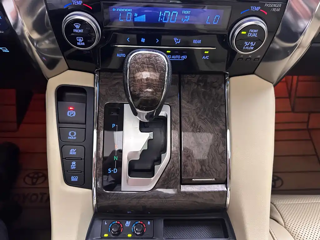 Alphard 2021款 Hybrid 2.5L Zhenxiang Edition