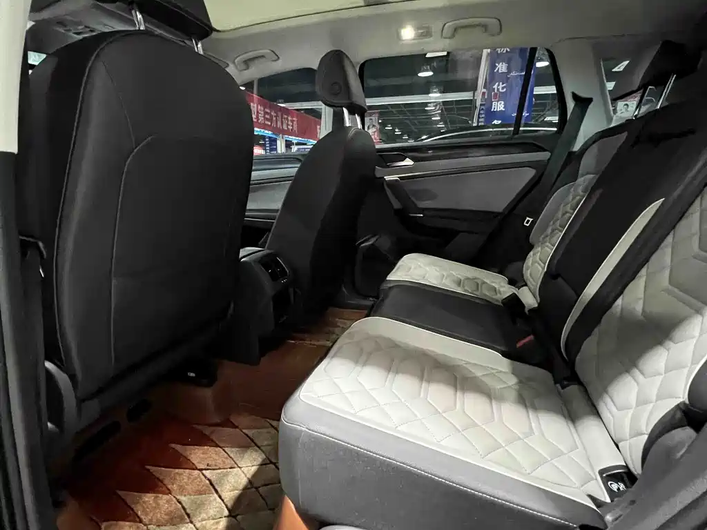 Tayron 2023 300TSI Two-Wheel Drive Luxury Plus Advanced Edition