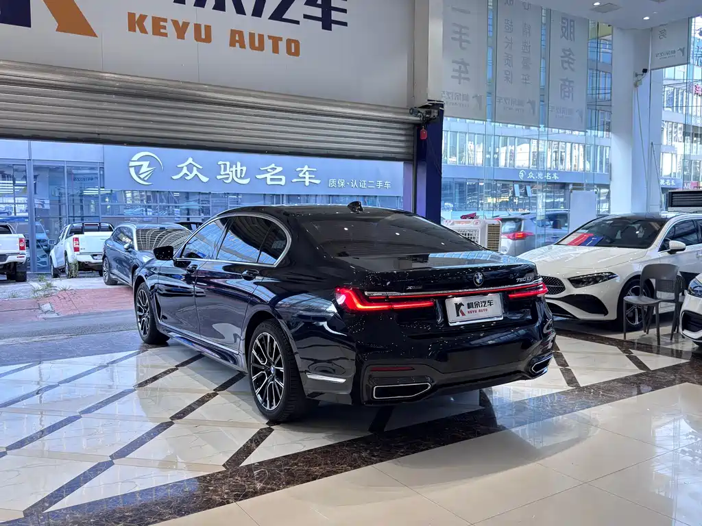 BMW 7 Series 2021 730Li M Sport Package