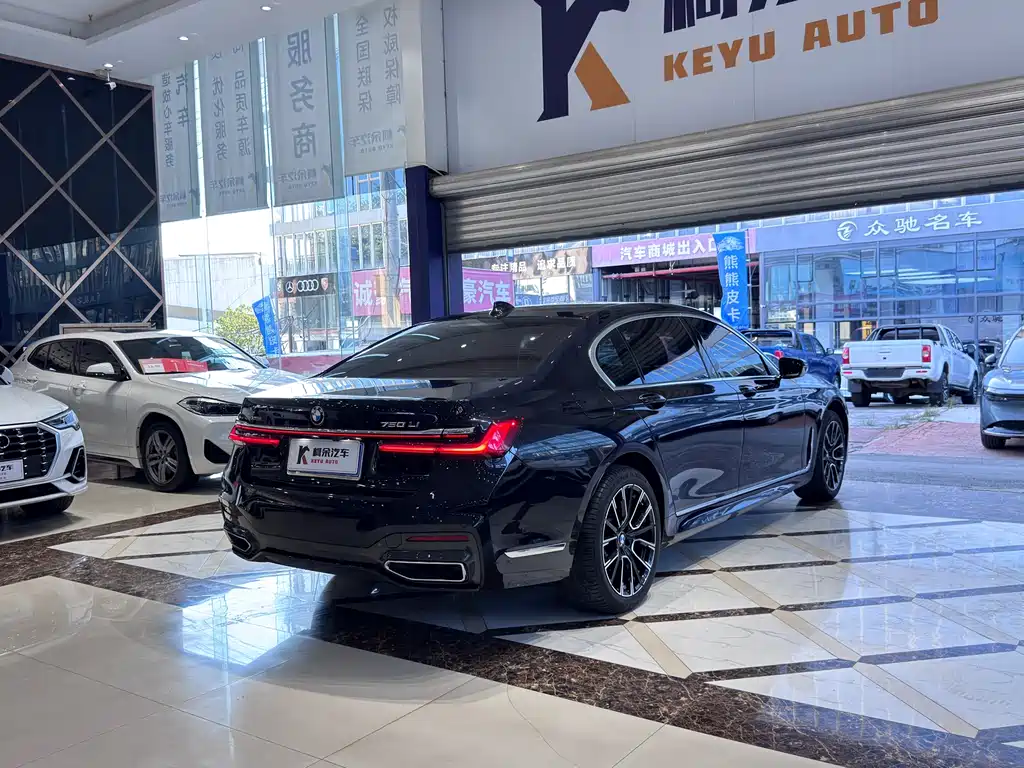 BMW 7 Series 2021 730Li M Sport Package