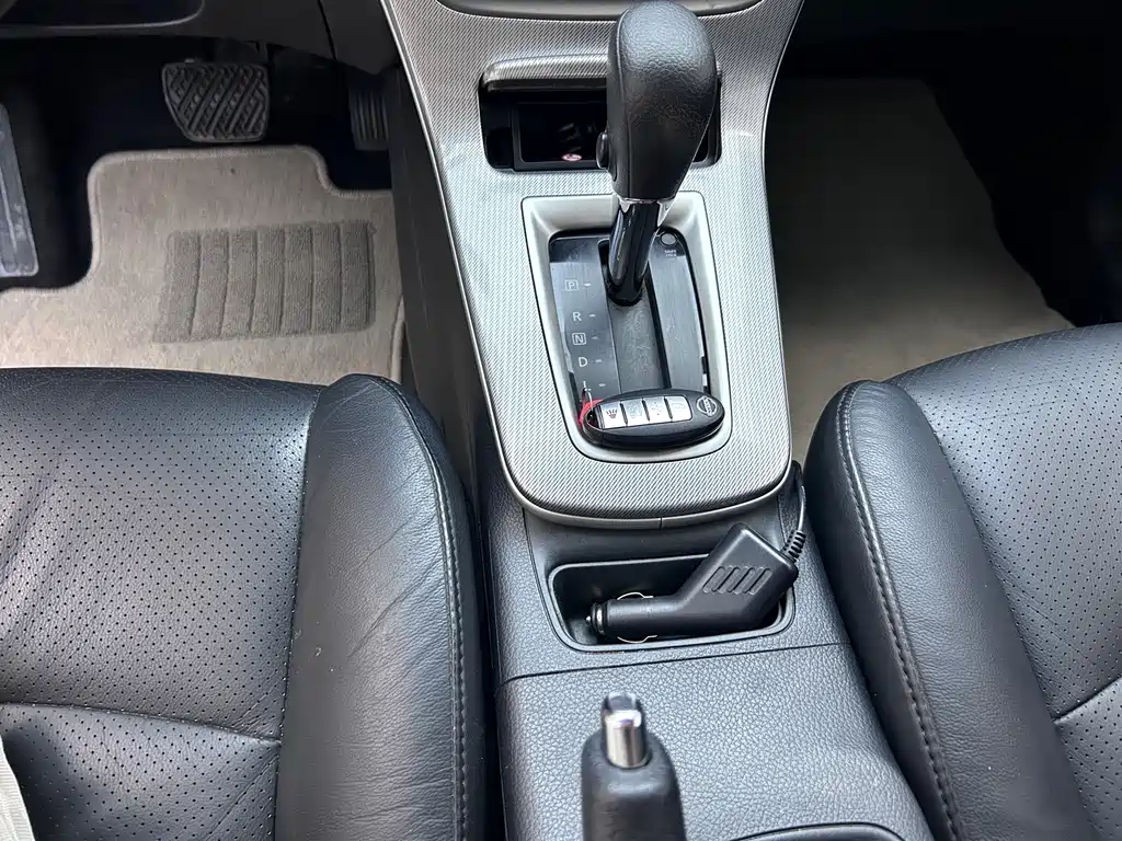 Sentra 2014 1.6 XV CVT Prestige Edition