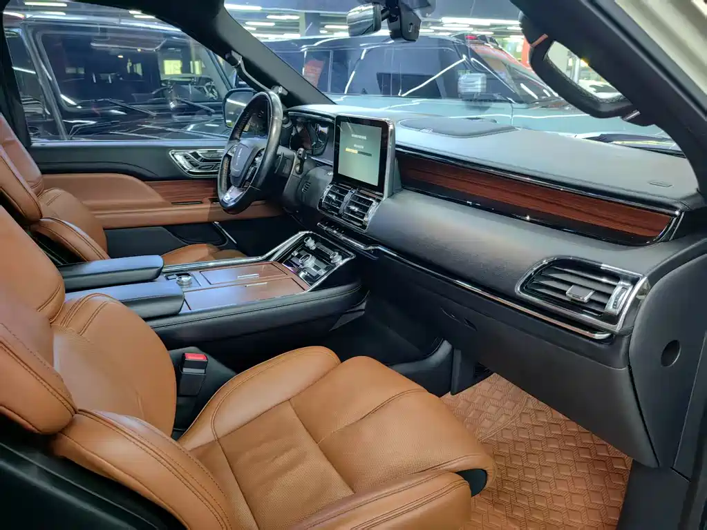 Navigator 2019 3.5T Presidential Edition National VI