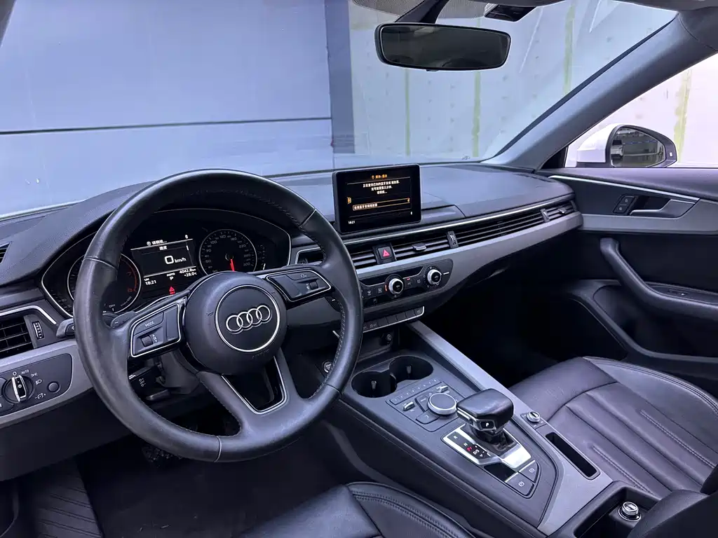 Audi A4L 2017 40 TFSI Progressive Edition