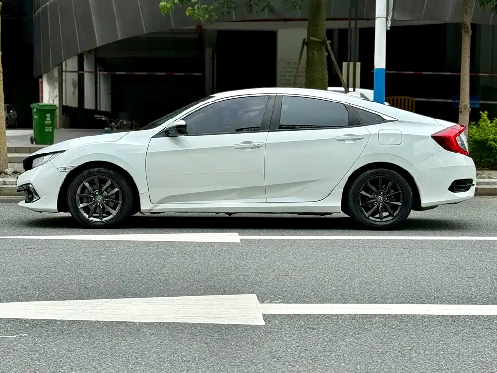Civic 2019 220TURBO CVT Sport Edition National V
