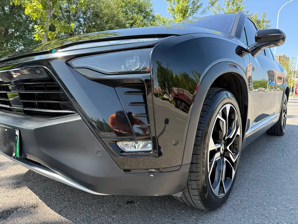 NIO ES8 2020 Model 415KM Signature Edition Six-Seater