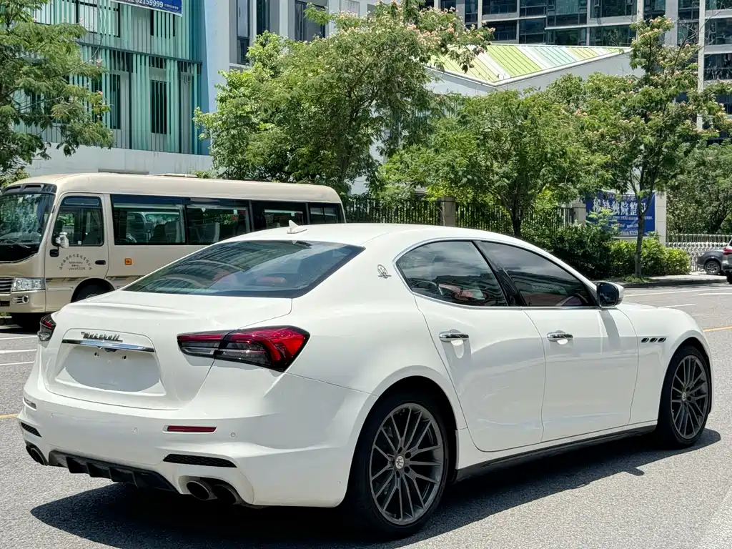 Ghibli 2019 3.0 T Standard Edition Euro V