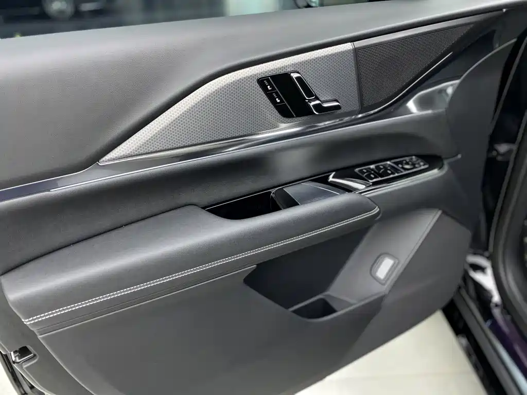Cadillac XT5 2025 2.0T Luxury Edition