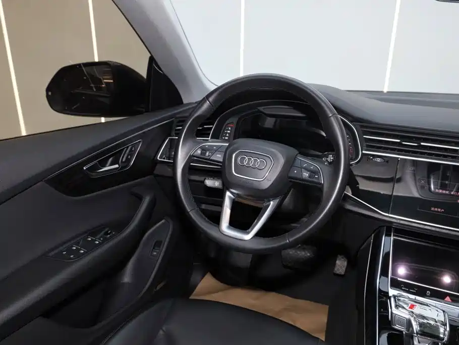 Audi Q8 2021 55 TFSI Luxury Dynamic Edition