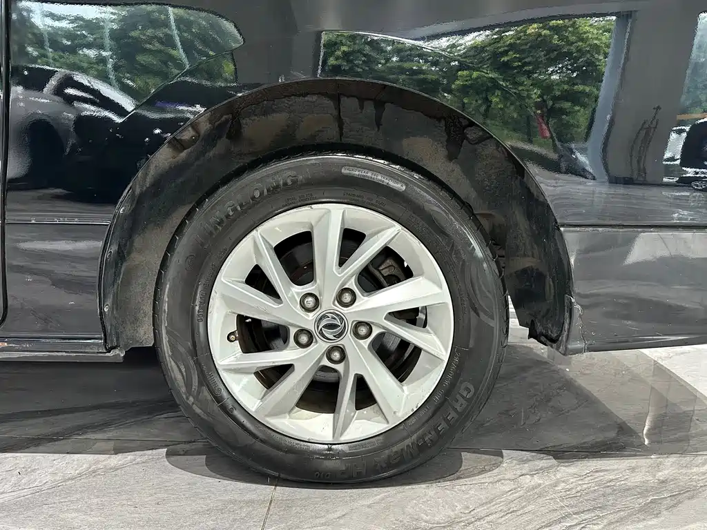D-Max 2021 2.0L Manual Luxury 7-seater