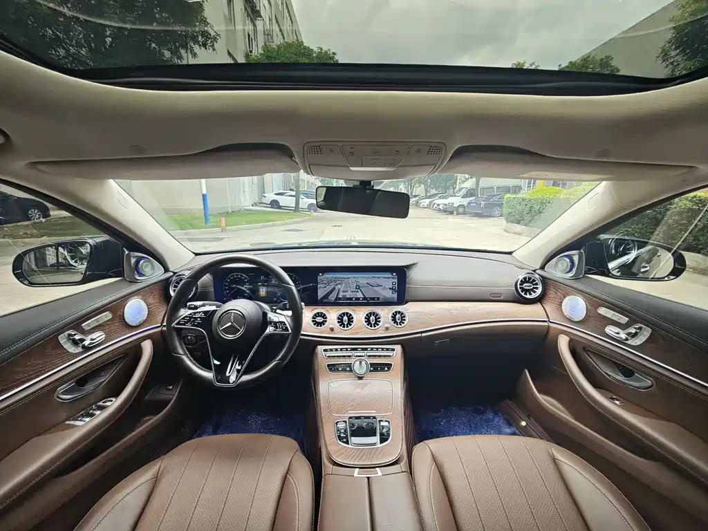 Mercedes-Benz E-Class 2023 E 300 L Fashion Edition