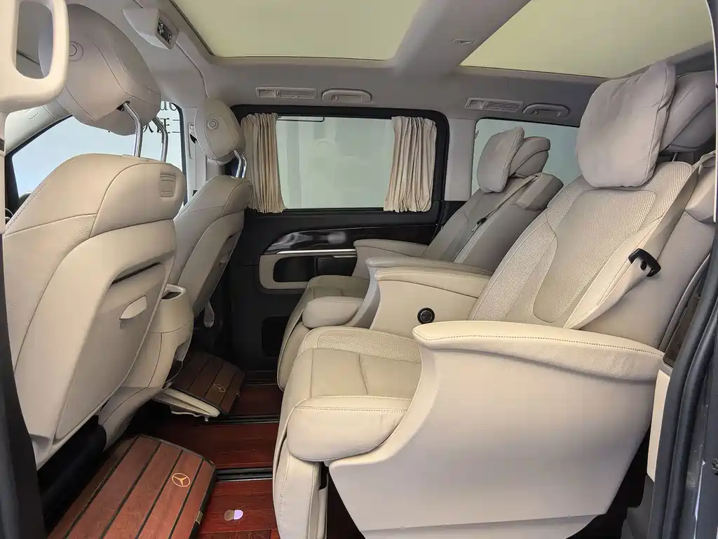 Mercedes-Benz V-Class 2018 V 260 Luxury Edition Euro VI