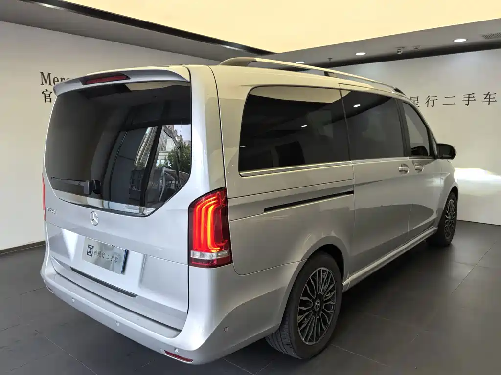 Mercedes-Benz V-Class 2018 V 260 Luxury Edition Euro VI