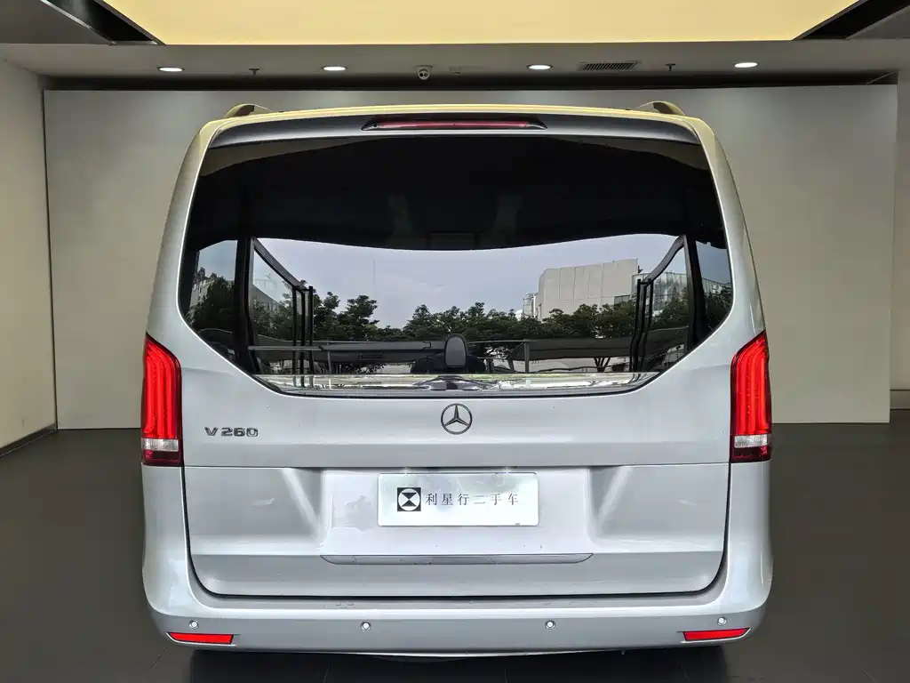 Mercedes-Benz V-Class 2018 V 260 Luxury Edition Euro VI