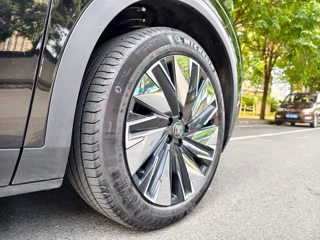 Buick ZHENGING E7 2026 1600 Turbo Edition