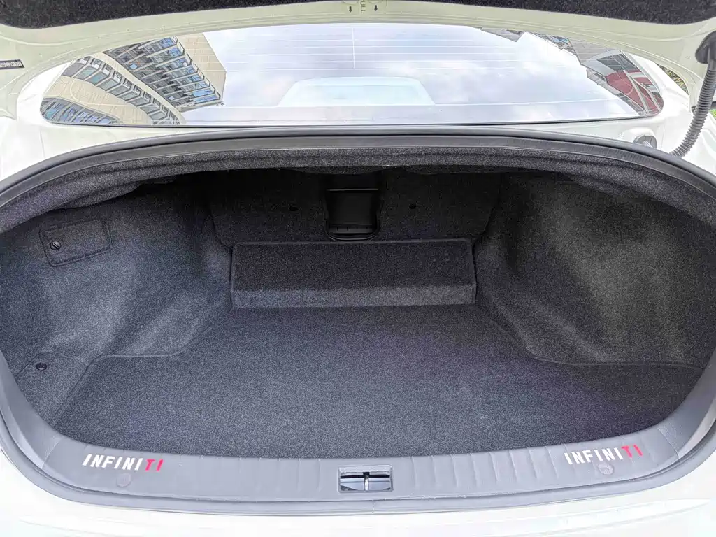 Infiniti Q50L 2022 2.0T Elegance Edition