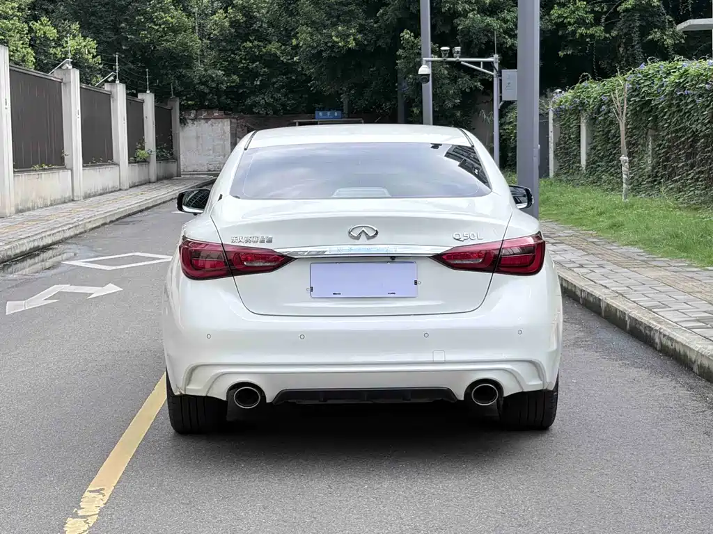 Infiniti Q50L 2022 2.0T Elegance Edition