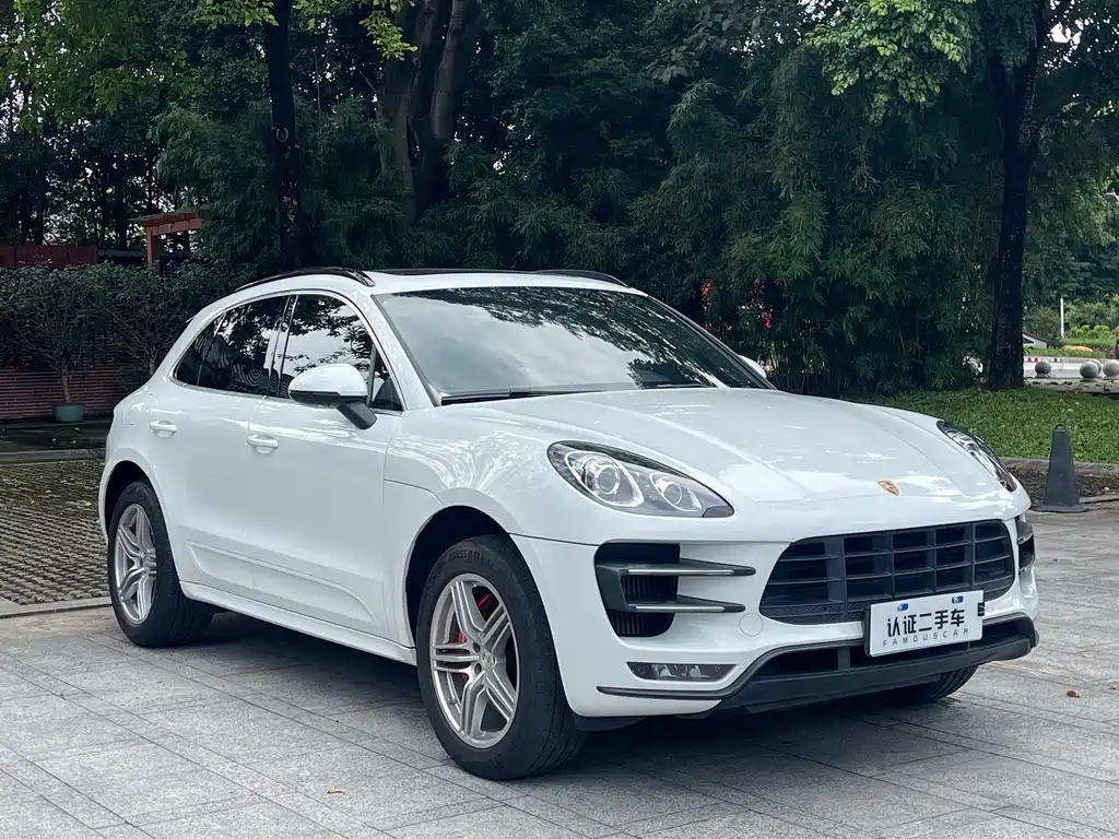 Macan Turbo 3.6T