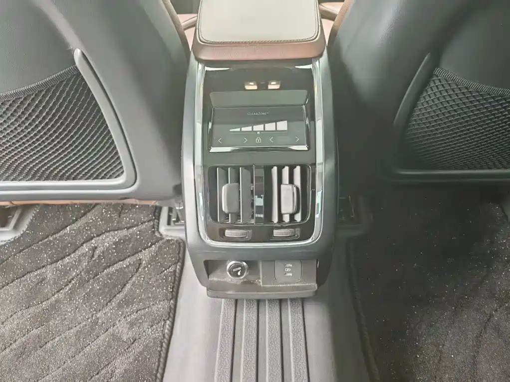 Volvo S90 2023 B5 Intelligent Distance Luxury Edition