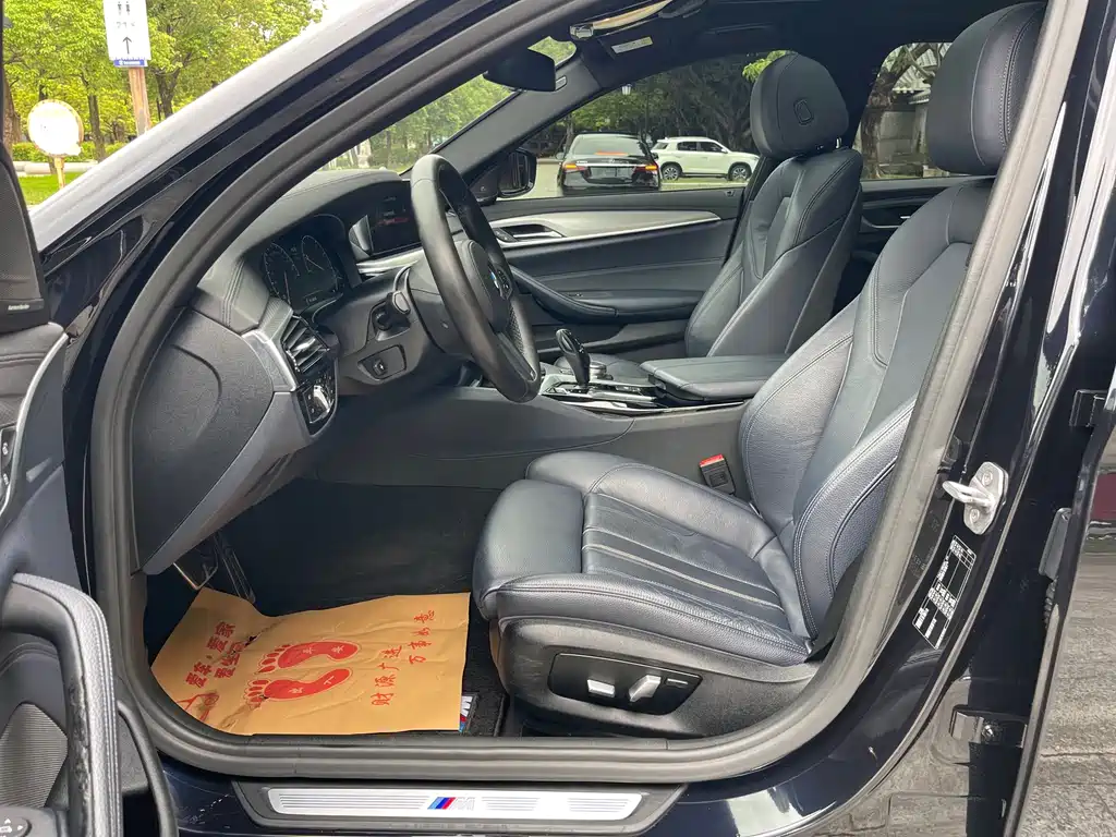BMW 5 Series Import 2019 525i M Sport Package
