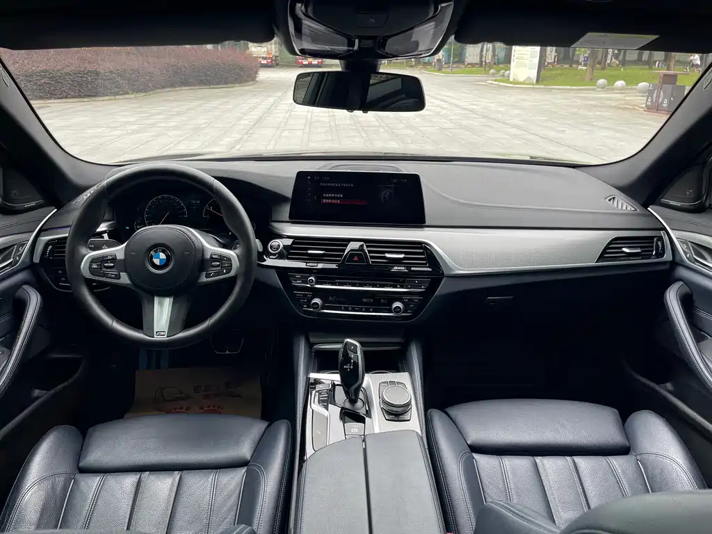 BMW 5 Series Import 2019 525i M Sport Package