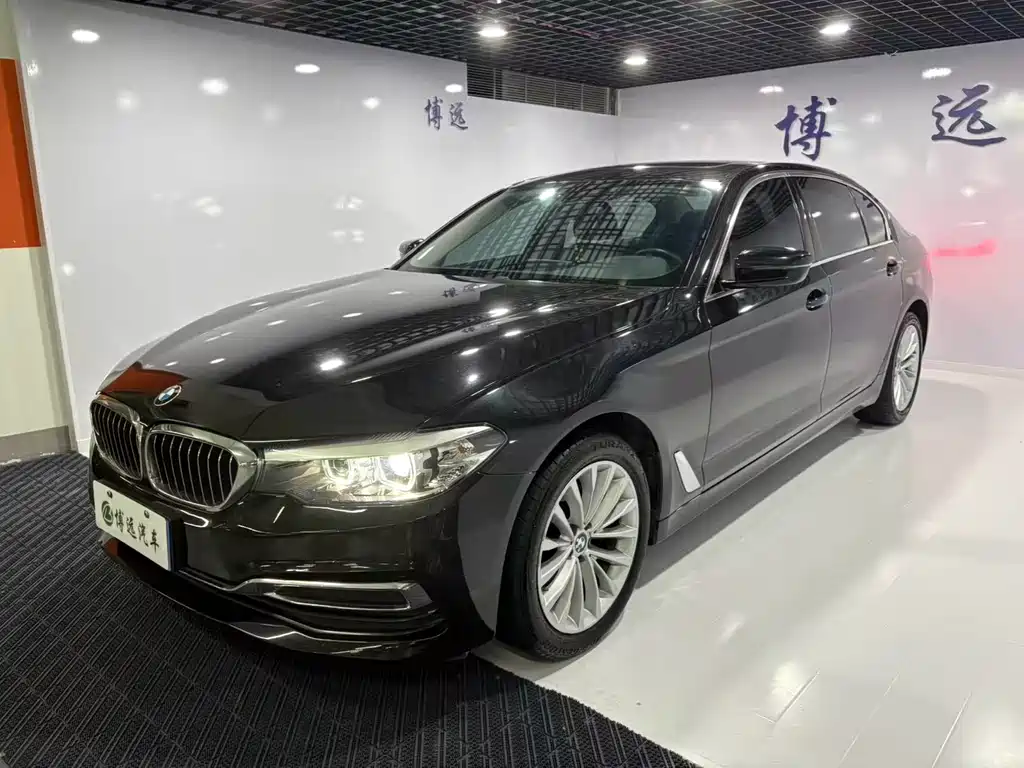 BMW 5 Series 2019 Facelift 525Li Luxury Package