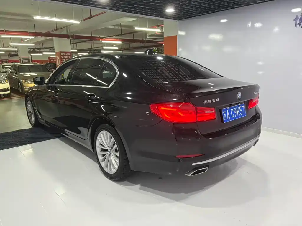 BMW 5 Series 2019 Facelift 525Li Luxury Package