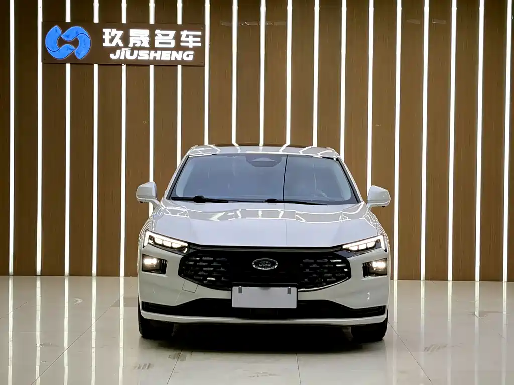 Mondeo 2023 EcoBoost 180 Luxury Edition