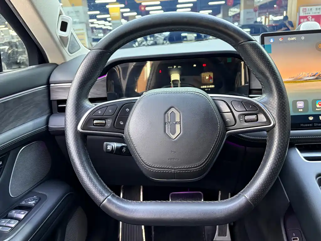 Winquai M5 2022 Model Range-Extended Four-Wheel Drive Performance Edition