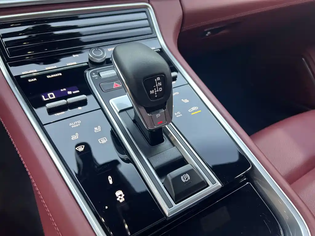 Panamera 2023 Facelift 4 Executive Long Platinum Edition 2.9T