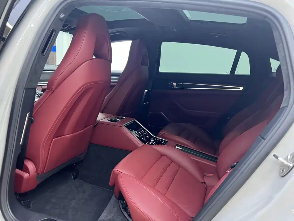 Panamera 2023 Facelift 4 Executive Long Platinum Edition 2.9T