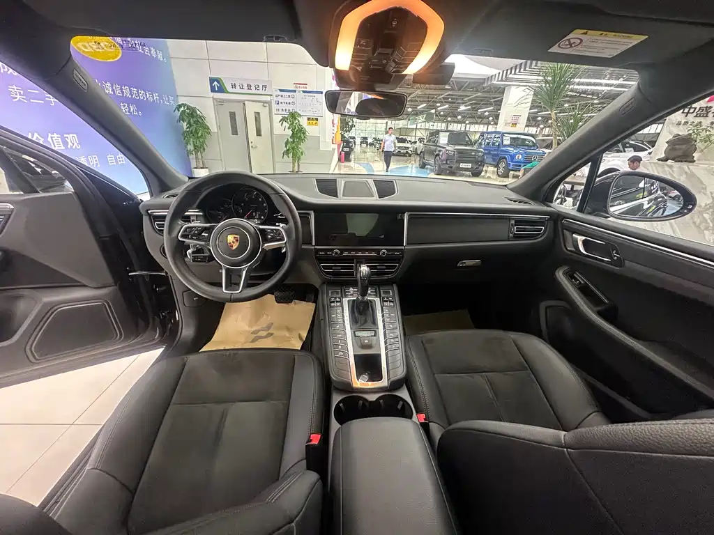 Macan 2018 2.0T