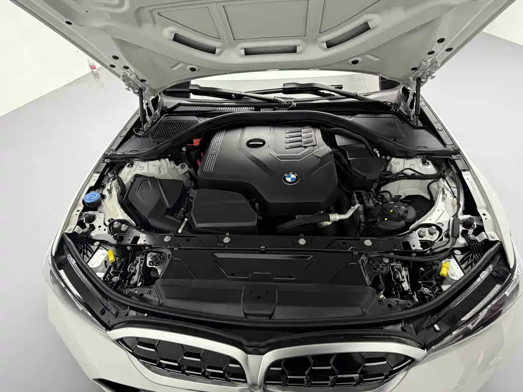 BMW 3 Series 2023 325Li M Sport Package