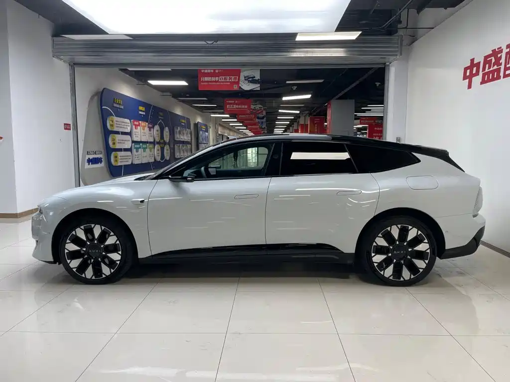Audi E5 Sportback 2026 model Flagship quattro edition